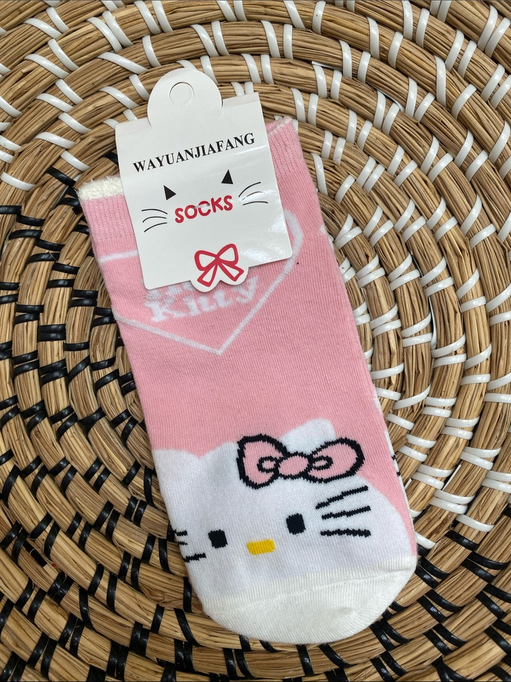 Pink Hello Kitty Kids Socks and Bow Hair Clips Bundle - Picture 4 of 5
